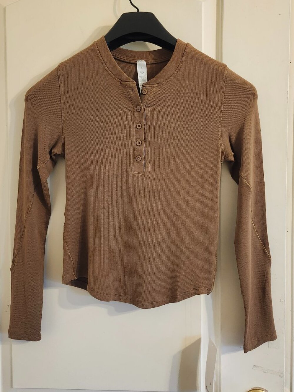 NWT Lululemon Hold Tight Henley Long Sleeve Top Women Sz 4 Brown Ribbed Stretch